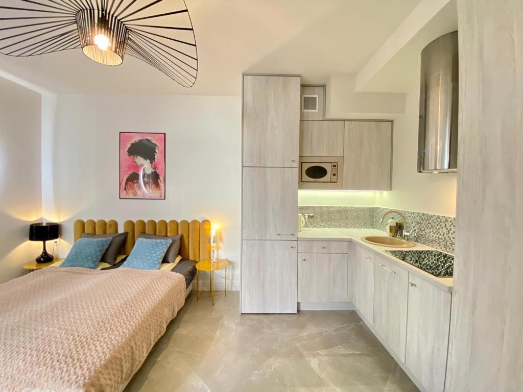 Luxury Panda Apartment In Old Town Krakow Exterior photo
